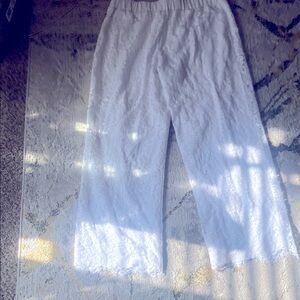 White lace crops never worn size m white